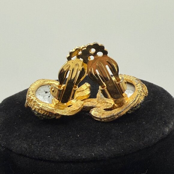 Vtg Gold-Tone Clip-On Earrings Aurora Borealis Rhinestones Textured Oval Design - Picture 11 of 12